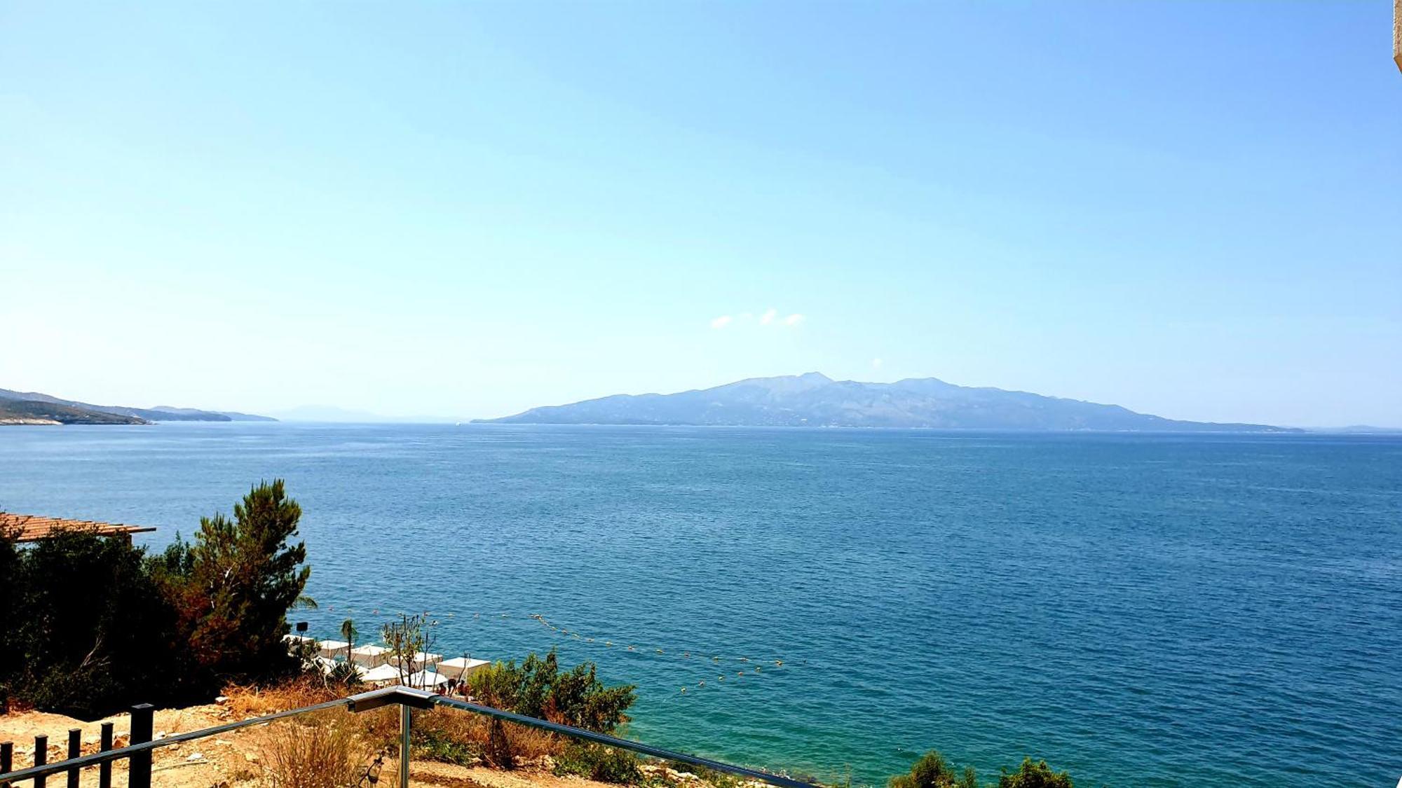 2F Saranda Apartment Exteriör bild