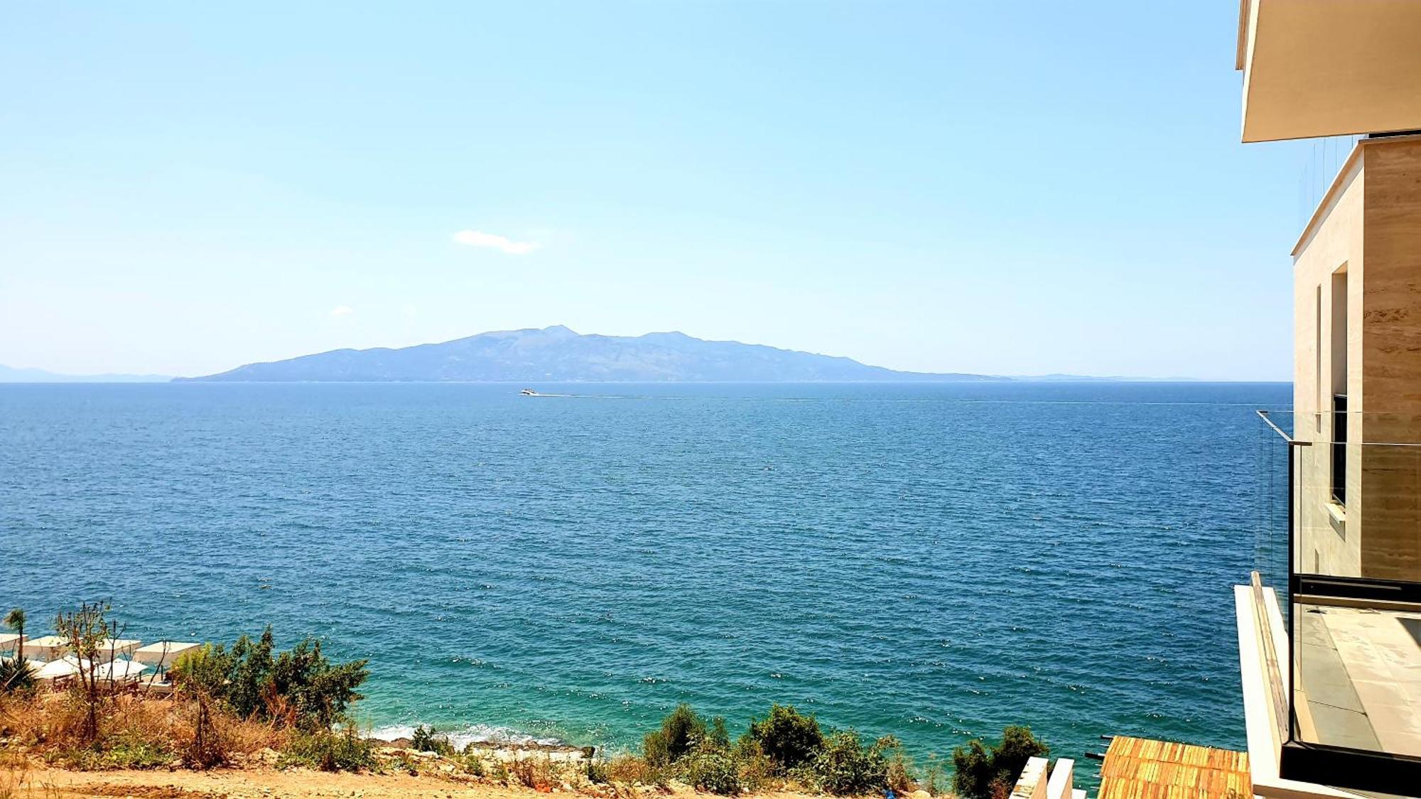 2F Saranda Apartment Exteriör bild